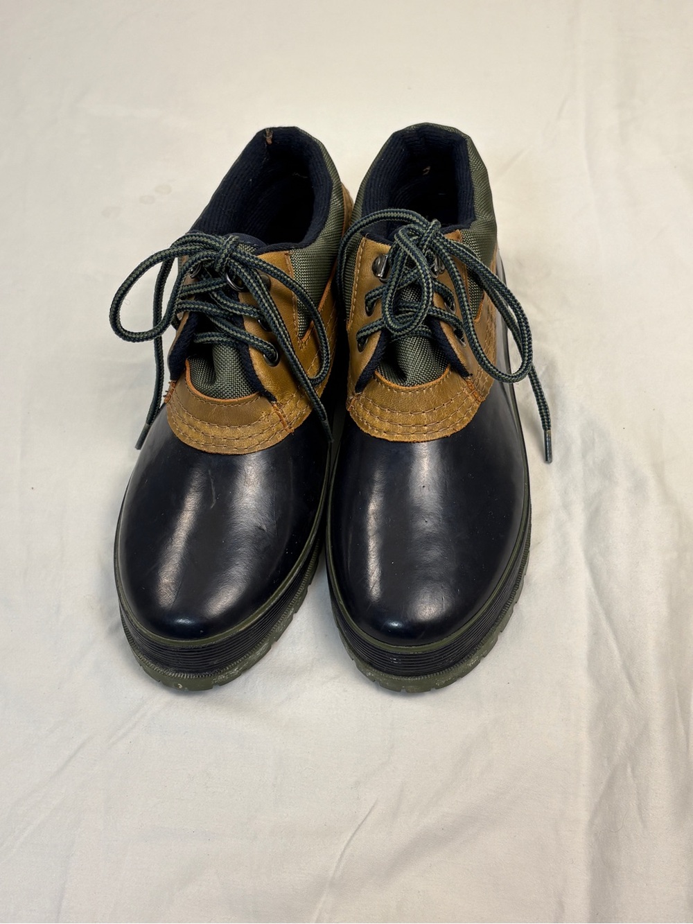 Women’s Waterproof Lace-Up Duck Shoes Rain PNW Outdoors Coastal Mountain